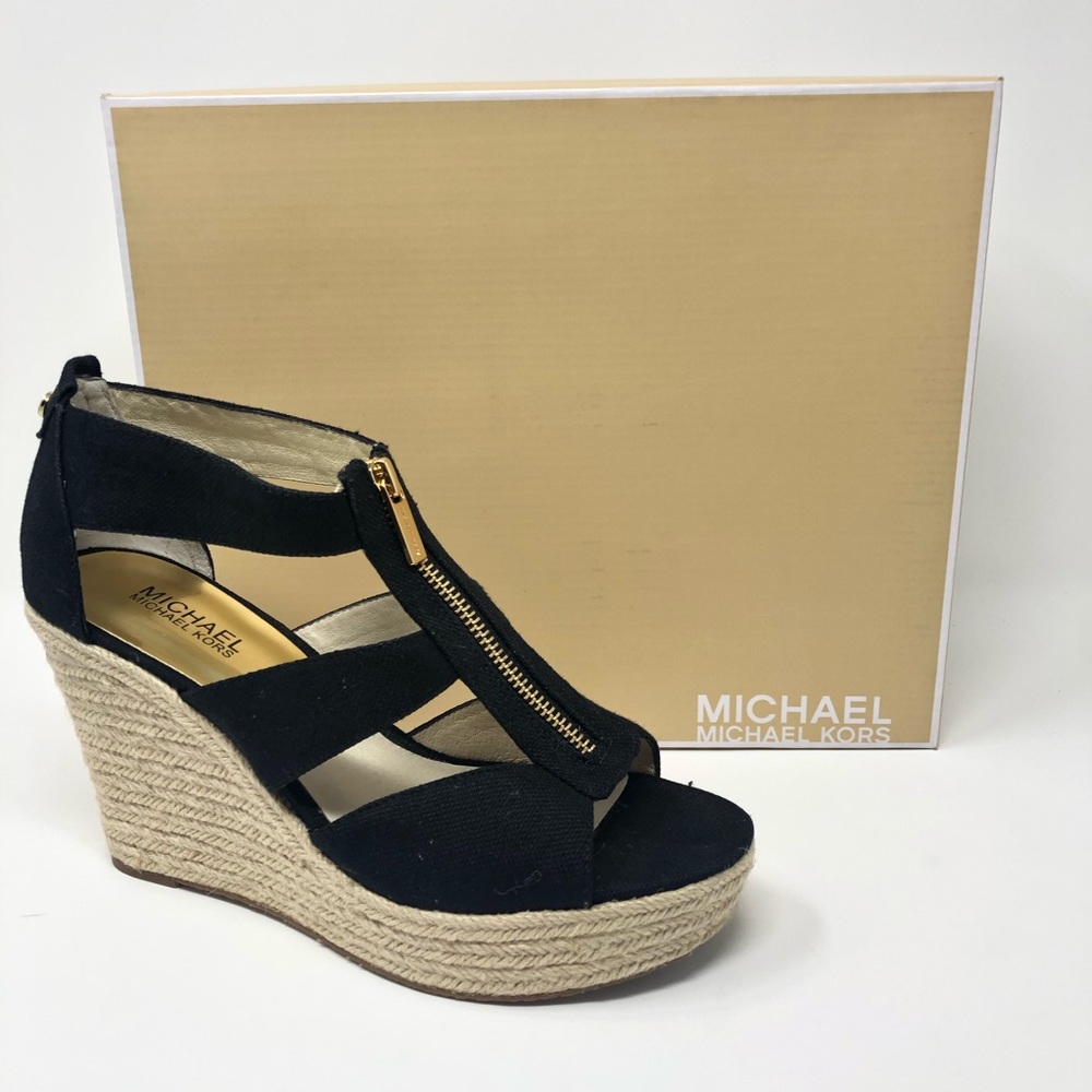 NWOT MICHAEL KORS wedges